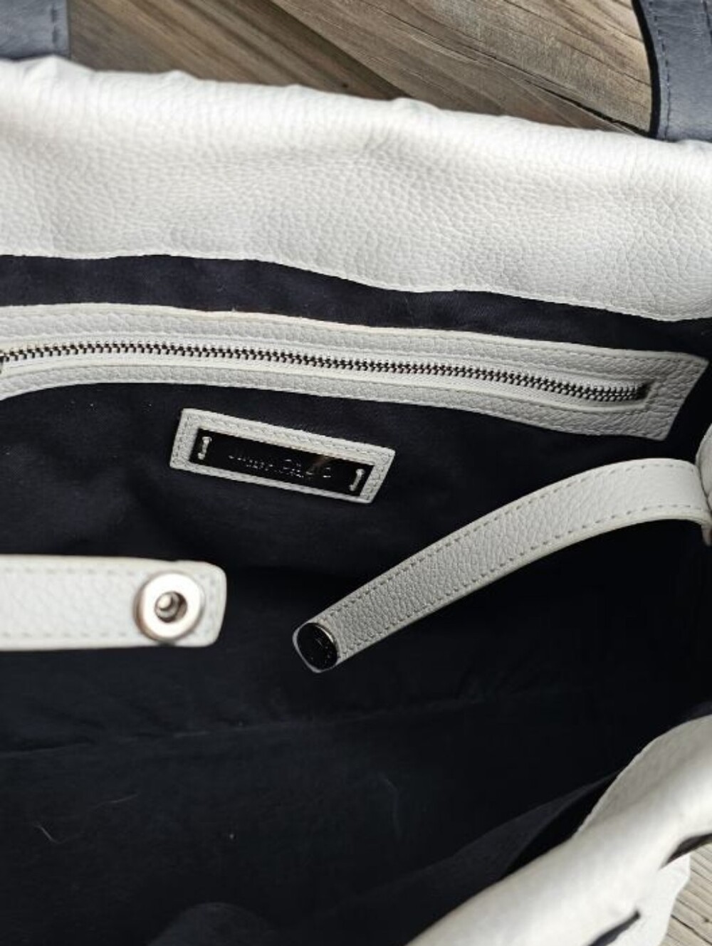 Jimmy Choo Sofia Leather White Star-Embossed Shoulder Tote with Black Handles - Picture 5 of 9